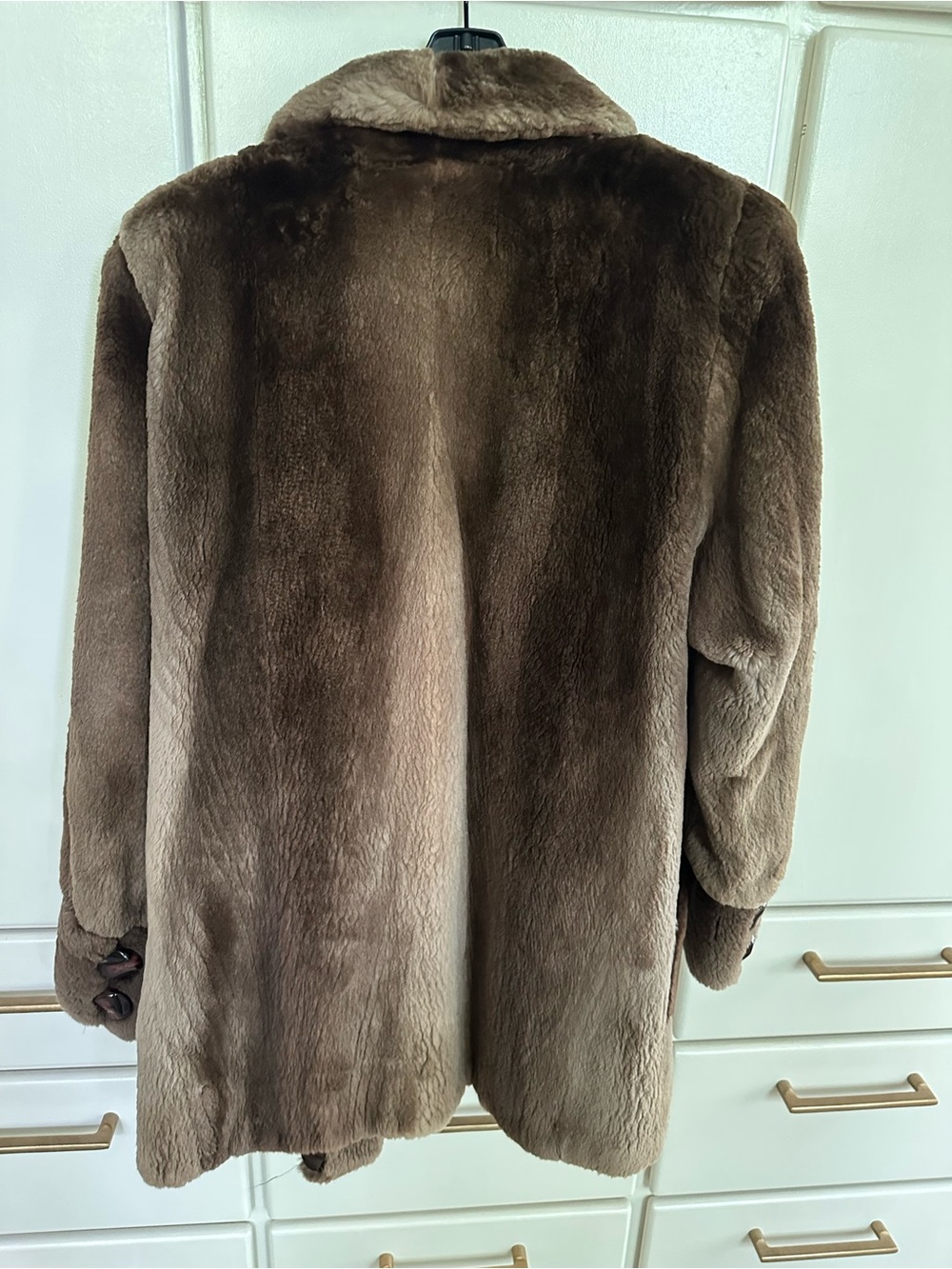 Luxurious Sheared Beaver Coat - Picture 5 of 10